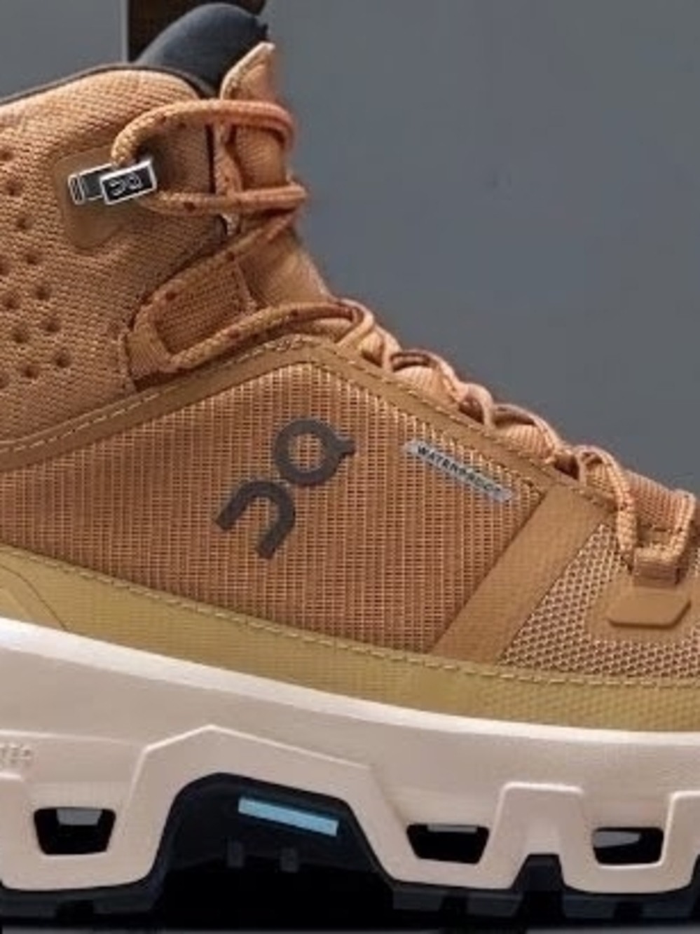 On Running Tan and Black Men's Trail Boot